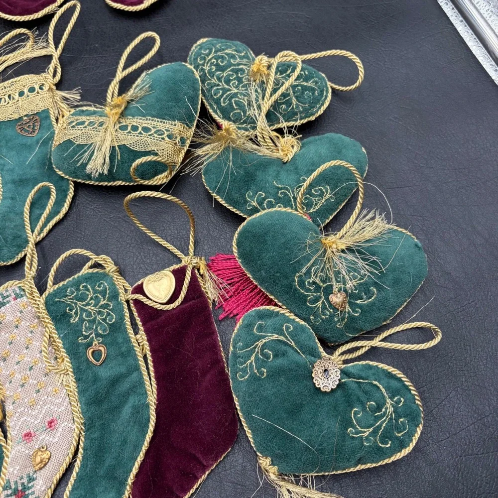 28pc Vintage Victorian Style Velvet Tapestry Christmas Ornament Set Gold Tassel